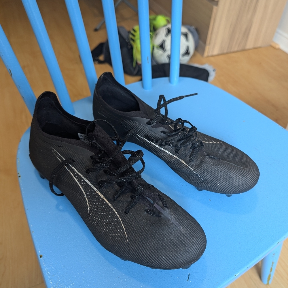 Puma Ultra 5 Pro FG/AG - Men's 8.5